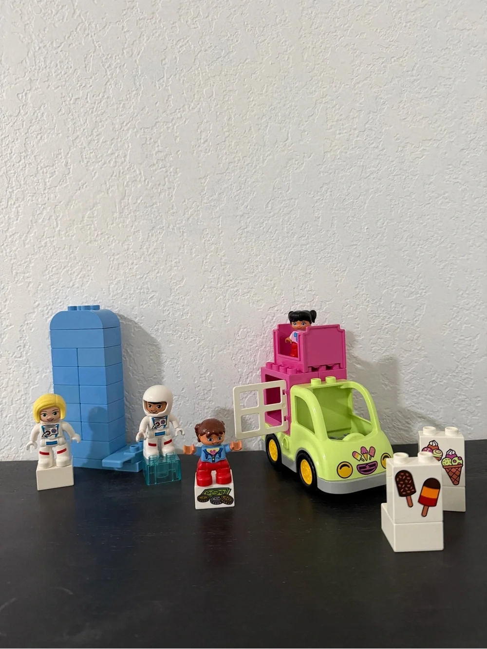 Lego duplo few not full sets